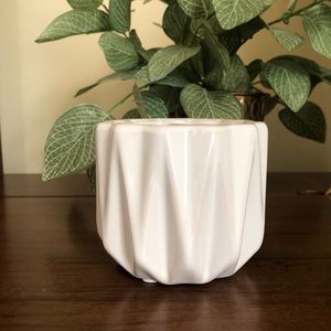 Anthropologie Geometrical white planter with draining hole